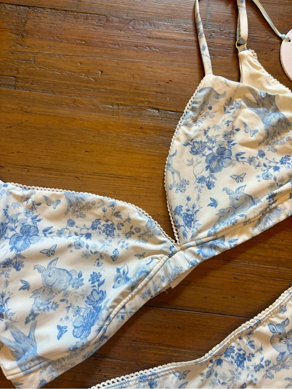 NWT Frankie’s bikinis x Gigi HADID blue toile fawn bikini set